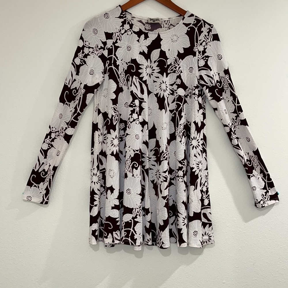 Show Me Your Mumu Tyler Tunic Dress ~ in Burgundy Bloom Spandy - Picture 3 of 10